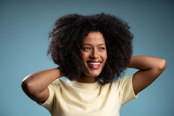 How to Refresh Coily Hair in 4 Simple Steps