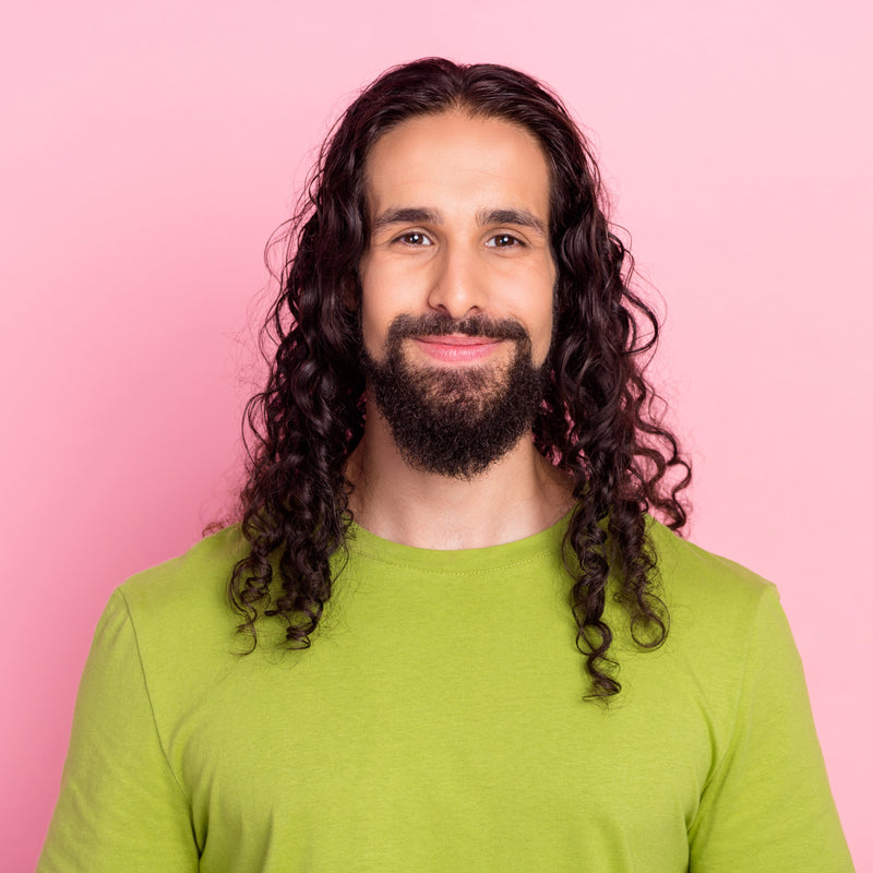 Guide für feine Locken: Wie du feine Curls gesund und definiert hältst